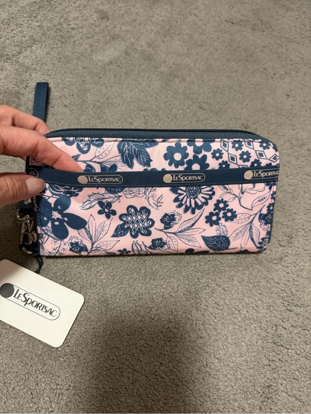 Lesportsac Pink Floral Wristlet with Navy Trim NWT - Picture 2 of 10
